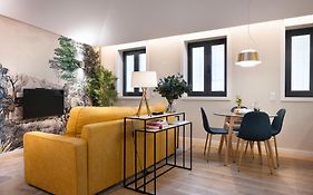Savannah Apartment, By Bolhao Residences